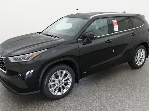 New 2026 Toyota Highlander Limited AWD/4WD image 1