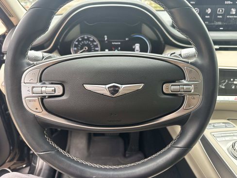 Used 2023 Genesis GV70 2.5T w/ Select Package image 30