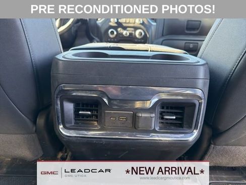 Used 2022 GMC Sierra 2500 AT4 w/ AT4 Preferred Package AWD/4WD image 14