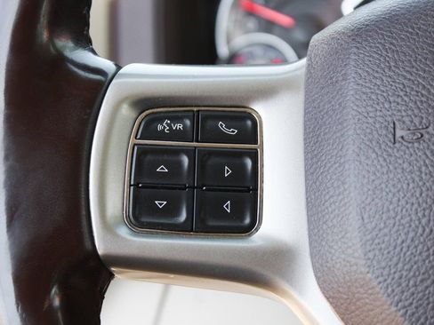 Used 2014 RAM 2500 Laramie w/ Convenience Group image 19