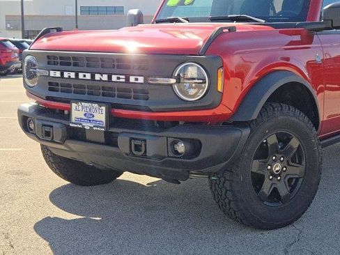 Certified 2024 Ford Bronco Black Diamond AWD/4WD image 2