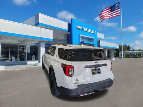 Used 2024 Chevrolet Silverado 1500 Custom Trail Boss w/ LPO, Dark Essentials Package image 38