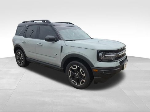 Used 2022 Ford Bronco Sport Outer Banks w/ Tech Package AWD/4WD image 7