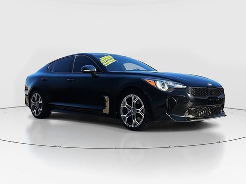 Used 2020 Kia Stinger GT-Line image 3