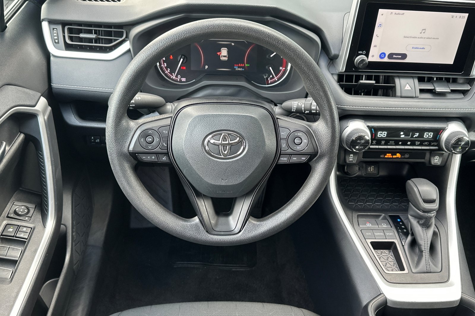 Used 2025 Toyota RAV4 XLE FWD image 16