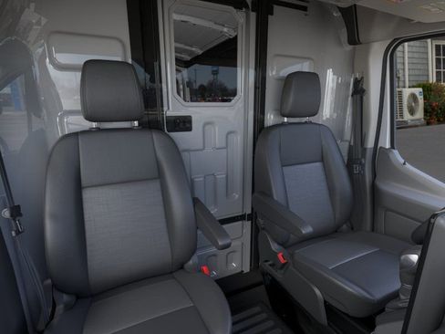New 2026 Ford Transit 250 148 Medium Roof w/ Load Area Protection Package RWD image 10