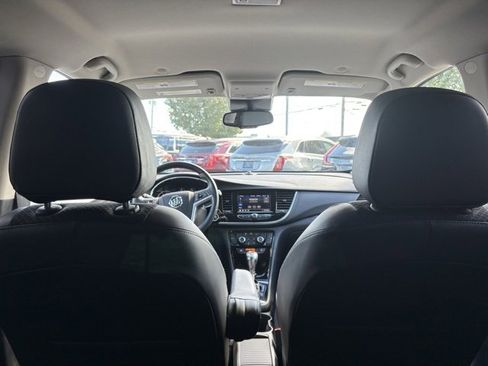 Certified 2022 Buick Encore Preferred image 7