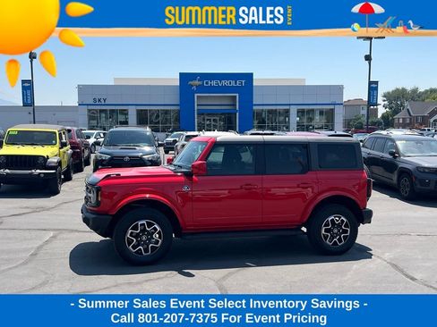 Used 2024 Ford Bronco Outer Banks AWD/4WD image 1