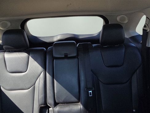 Used 2018 Ford Edge Titanium image 15