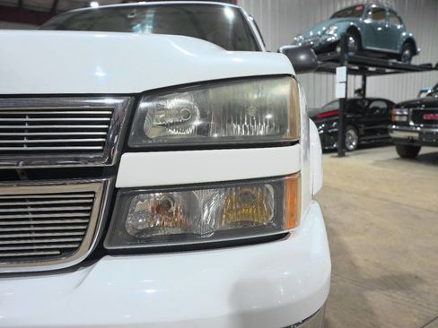 Used 2006 Chevrolet Silverado 1500 LT w/ Light Duty Power Package image 37