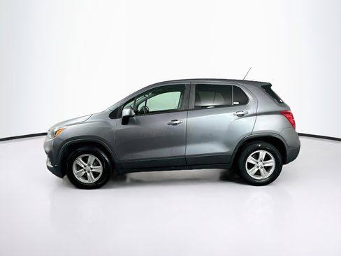 Used 2020 Chevrolet Trax LS w/ Tint and Cruise Package FWD image 4