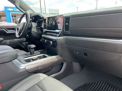 Used 2024 Chevrolet Silverado 1500 LTZ image 33