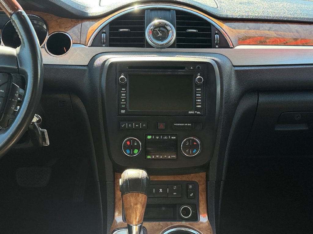 Used 2011 Buick Enclave CXL FWD image 22