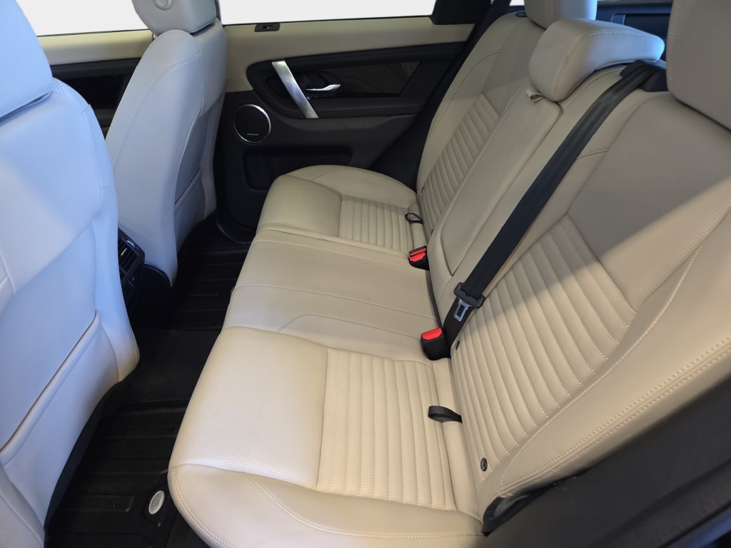 Certified 2025 Land Rover Discovery Sport S AWD/4WD image 17