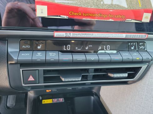 Used 2026 Toyota Camry XLE FWD image 17