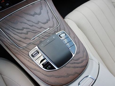 Used 2023 Mercedes-Benz E 450 4MATIC Sedan w/ Premium Package image 19
