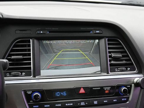 Used 2015 Hyundai Sonata Sport 2.0T w/ Option Group 07 FWD image 12