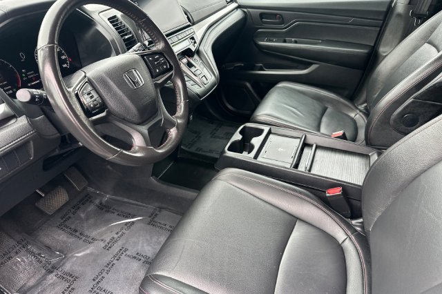 Used 2025 Honda Odyssey Sport-L image 11