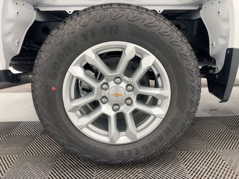 New 2026 Chevrolet Silverado 1500 LT image 12