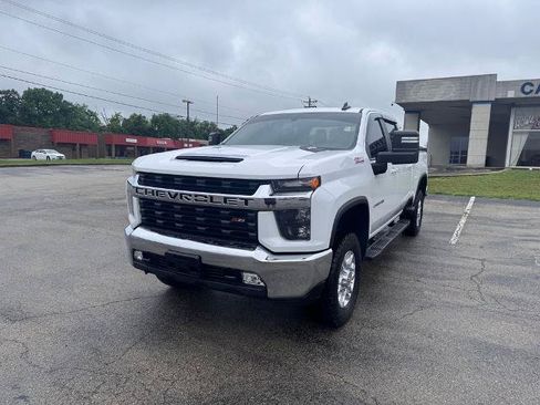 Used 2023 Chevrolet Silverado 2500 LT w/ Convenience Package AWD/4WD image 3