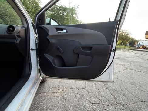 Used 2014 Chevrolet Sonic LS image 21