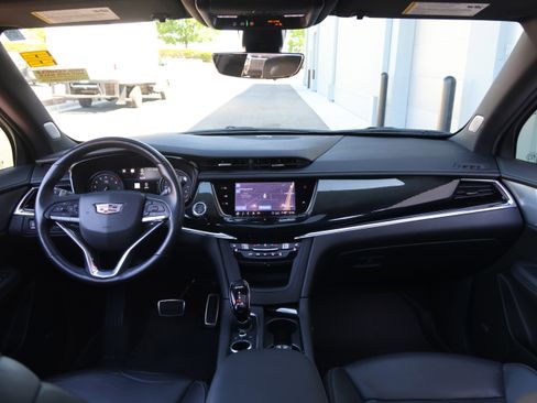 Used 2020 Cadillac XT6 Sport image 17