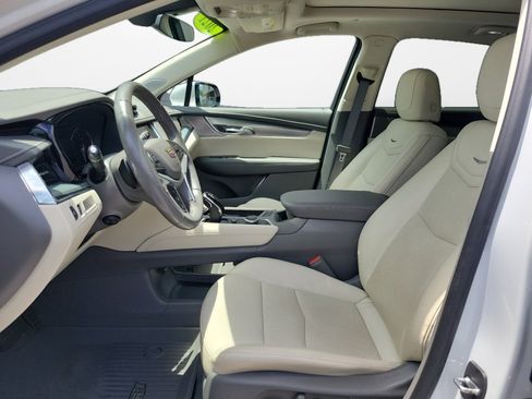 Used 2021 Cadillac XT5 Premium Luxury FWD image 11