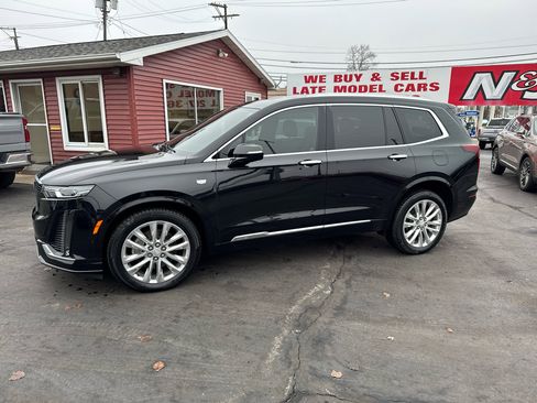 Used 2020 Cadillac XT6 Premium Luxury image 23