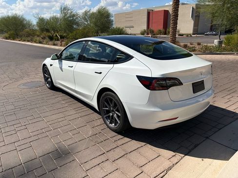 Used 2023 Tesla Model 3 Standard Range RWD image 4
