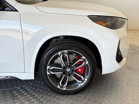 New 2026 BMW X1 xDrive28i w/ Technology Package AWD/4WD image 12