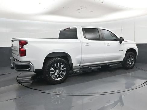 Used 2023 Chevrolet Silverado 1500 LT w/ Z71 Off-Road Package AWD/4WD image 32