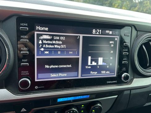 Used 2022 Toyota Tacoma SR5 w/ Technology Package image 25