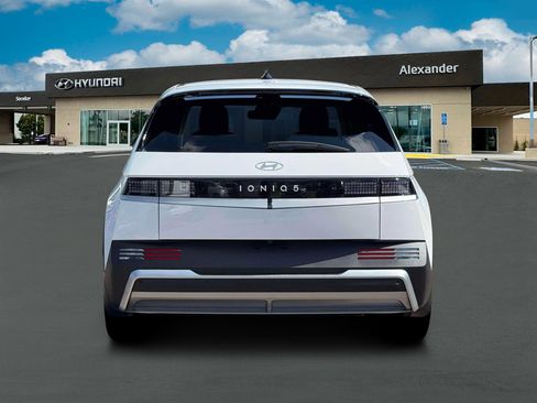 New 2026 Hyundai Ioniq 5 SEL RWD image 6