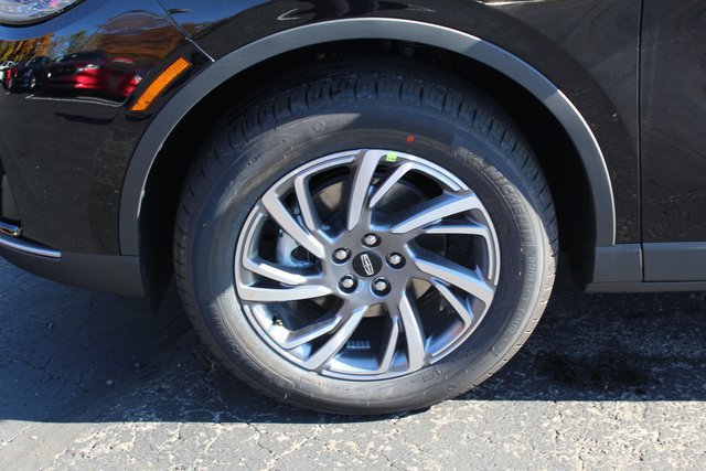 New 2025 Lincoln Corsair AWD w/ Equipment Group 101A image 10