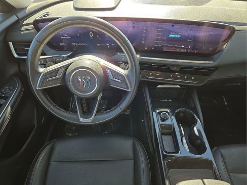 Used 2024 Buick Envision Preferred image 18