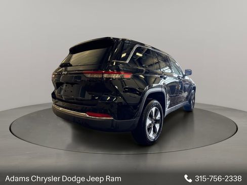 Used 2023 Jeep Grand Cherokee 4WD 4xe image 6
