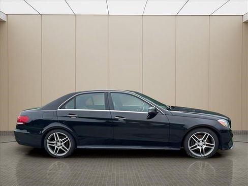 Used 2016 Mercedes-Benz E 350 4MATIC Sedan image 13
