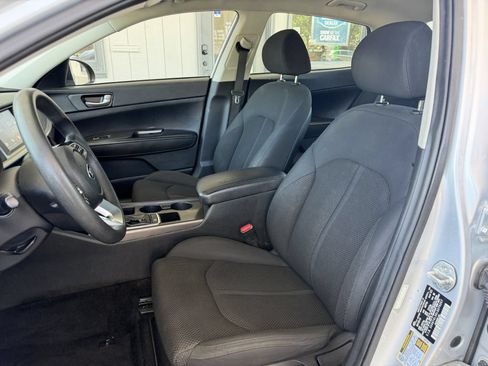 Used 2020 Kia Optima LX FWD image 8
