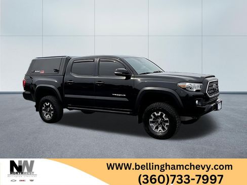 Used 2019 Toyota Tacoma TRD Off-Road w/ Technology Package AWD/4WD image 1