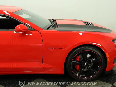 Used 2024 Chevrolet Camaro SS RWD image 29