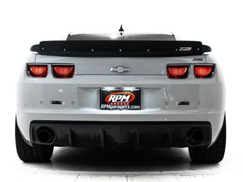 Used 2010 Chevrolet Camaro SS w/ RS Package image 3