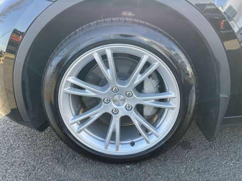 Used 2024 Tesla Model Y Long Range image 12