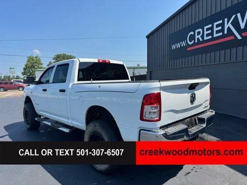 Used 2020 RAM 2500 Tradesman w/ Chrome Appearance Group AWD/4WD image 3
