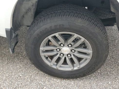 Used 2023 Chevrolet Colorado LT w/ LT Convenience Package RWD image 14