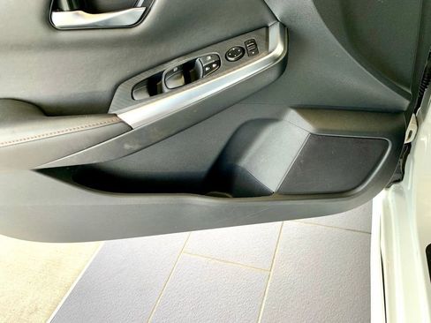 Used 2022 Nissan Sentra SR FWD image 14