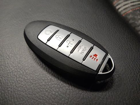 Used 2024 Nissan Altima 2.5 SR FWD image 32