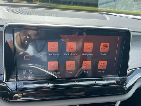 New 2026 Volkswagen Atlas Peak Edition AWD/4WD image 21