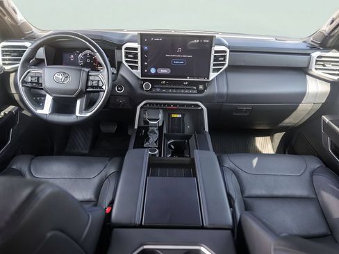 Used 2022 Toyota Tundra Platinum AWD/4WD image 27