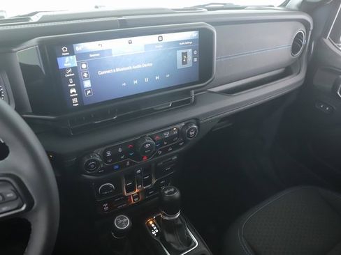 Used 2025 Jeep Wrangler Unlimited Rubicon 4xe w/ Safety Group image 25