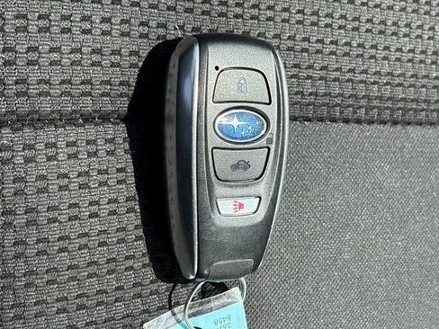 Used 2023 Subaru Outback Premium AWD/4WD image 38
